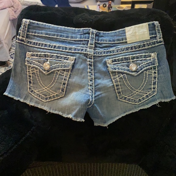 LA idol shorts size M/L $7 each or both for $10! - Picture 4 of 4